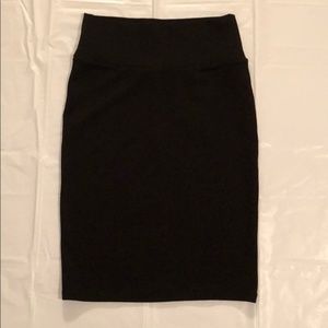 Lularoe solid black Cassie pencil skirt